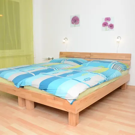Guesthouse Casa Esperanza Basel-3